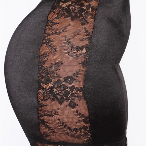 Cute two piece satin and lace set - Picture 8 of 9